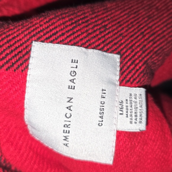 EUC AMERICAN EAGLE BUTTON DOWN TOP - Picture 14 of 15